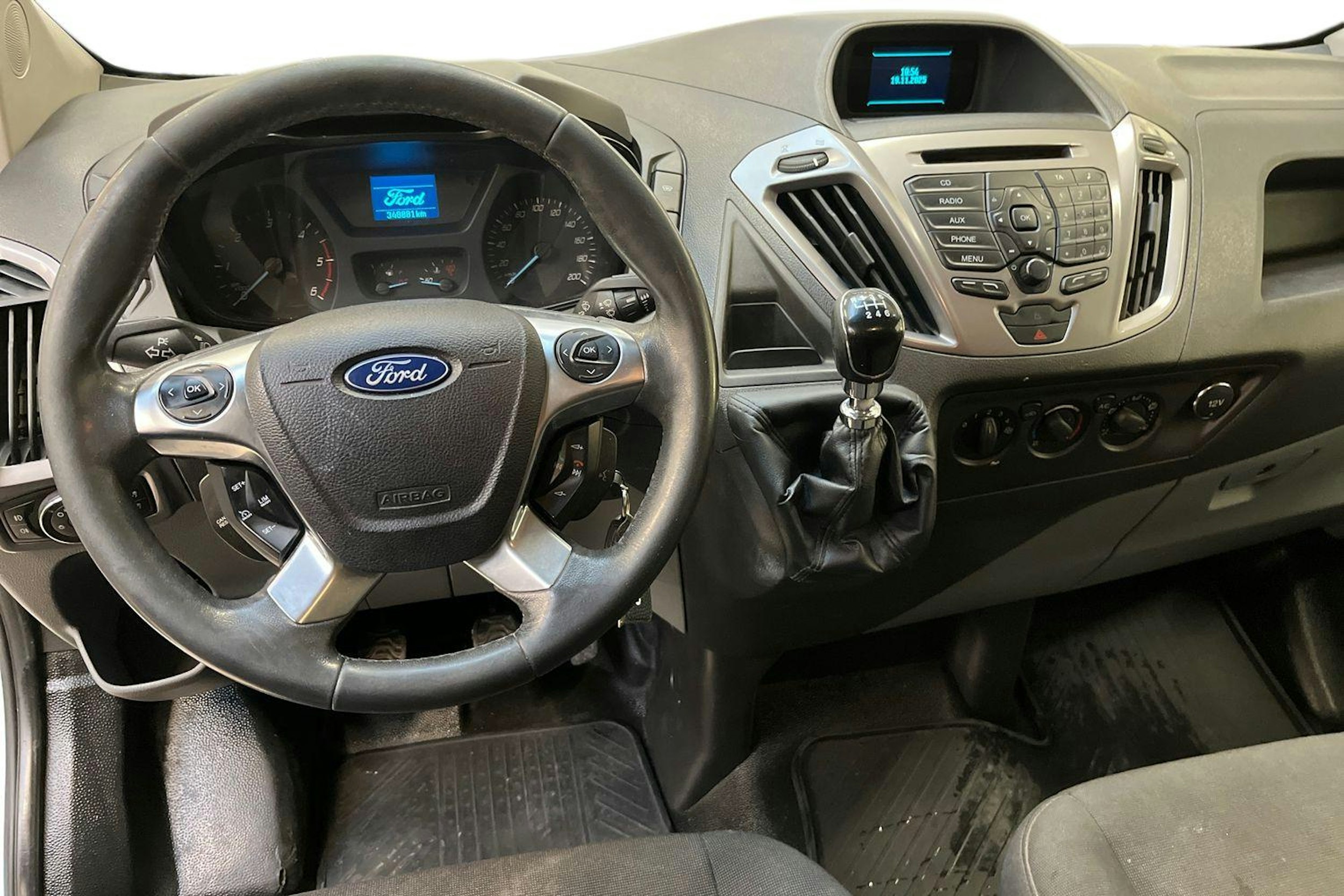 valkoinen Ford Transit Custom 2015 kuva 7.