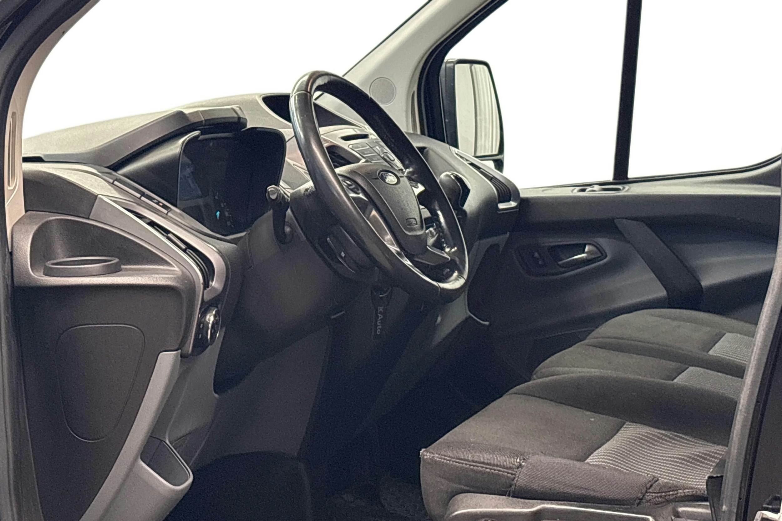 Ford Transit Custom 2015 kuva 8.