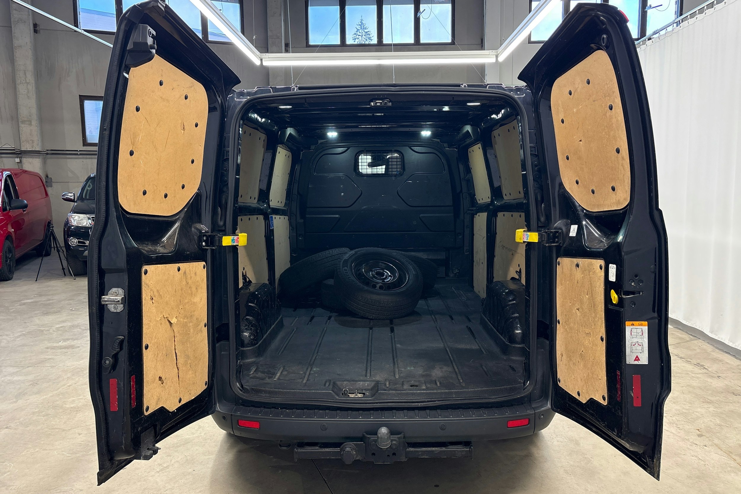 Ford Transit Custom 2015 kuva 15.