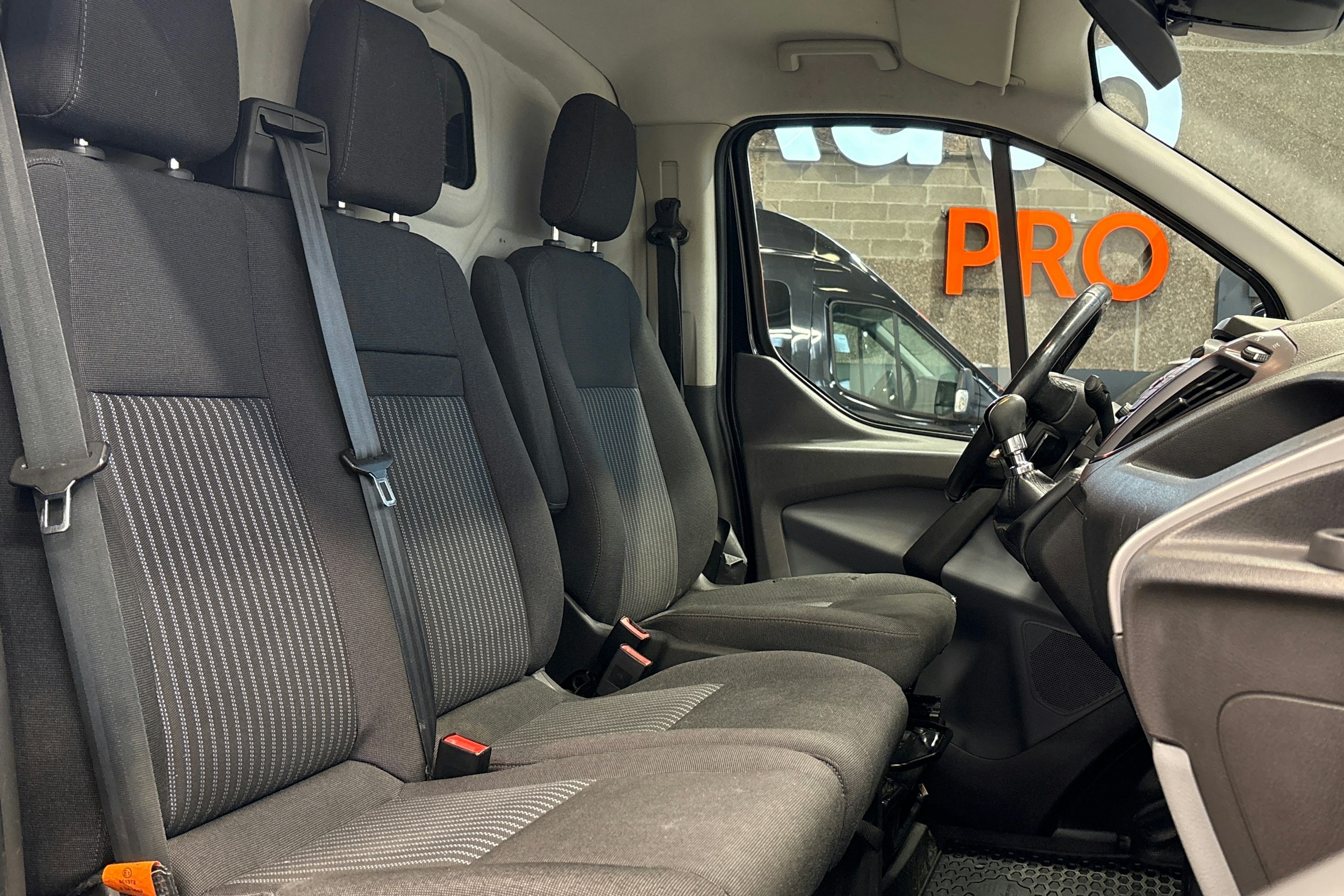 Ford Transit Custom 2015 kuva 16.