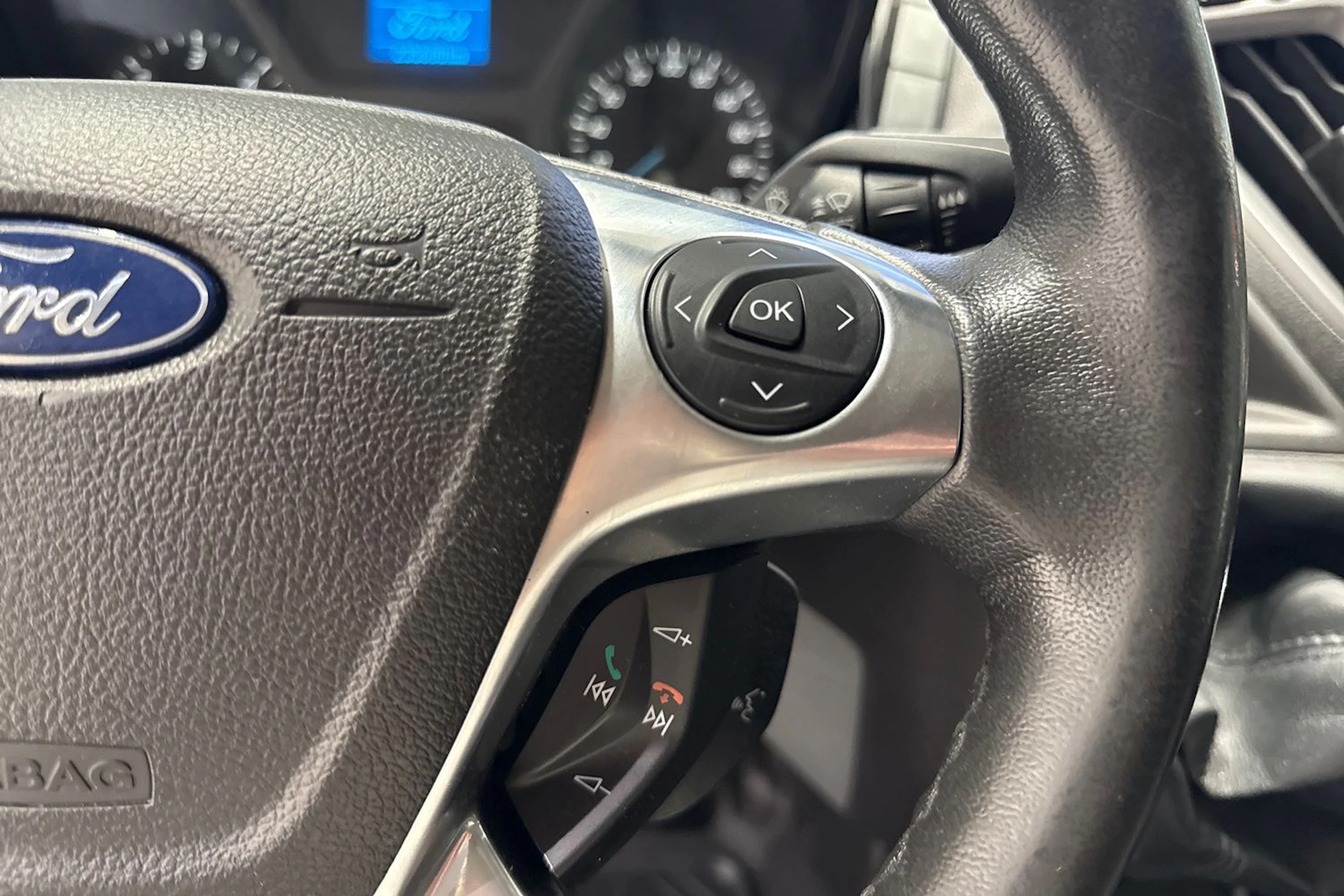 musta Ford Transit Custom 2015 kuva 20.
