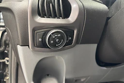musta Ford Transit Custom 2015 kuva 23.