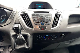 valkoinen Ford Transit Custom 2015 kuva 10.