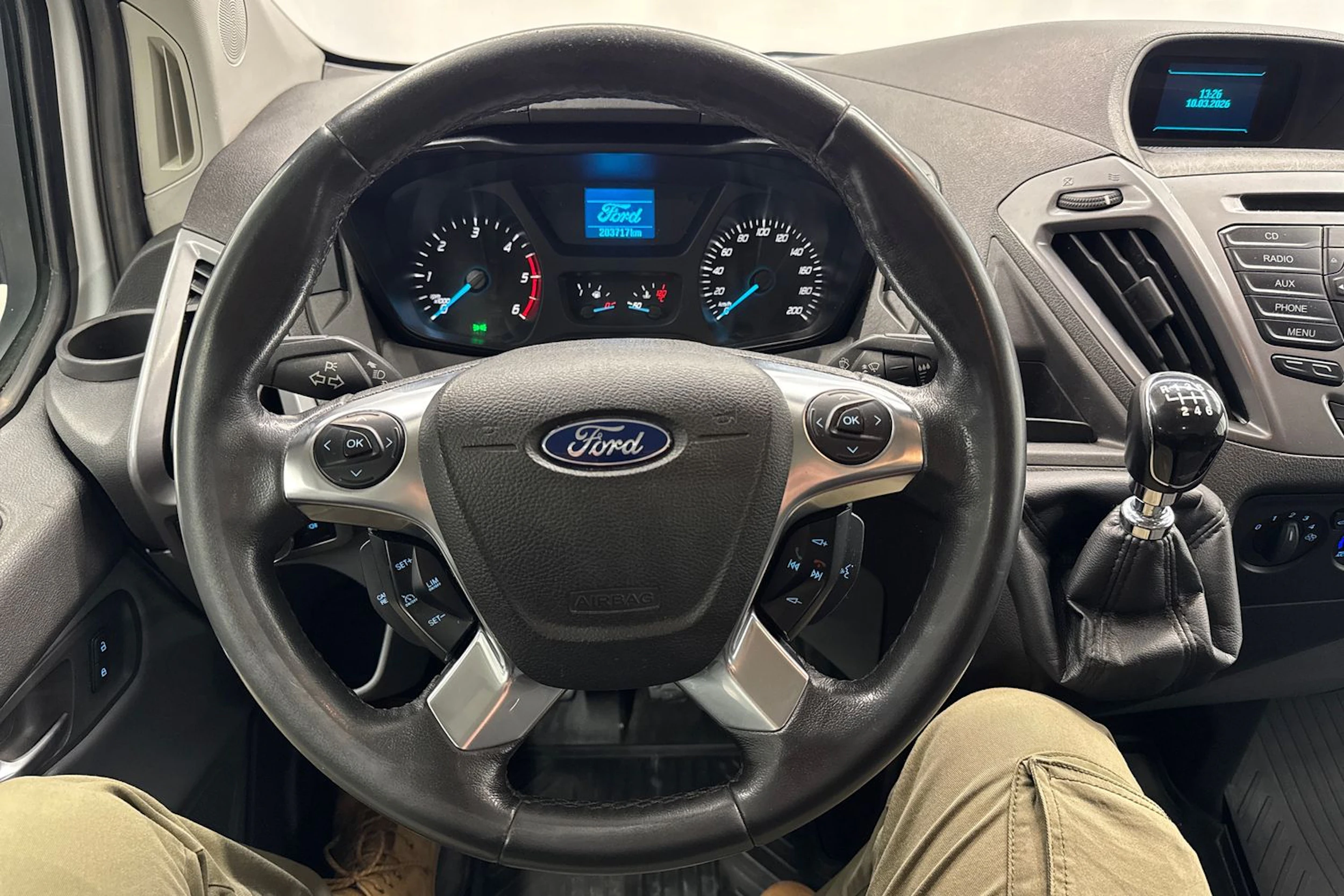 valkoinen Ford Transit Custom 2015 kuva 11.