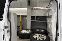 valkoinen Ford Transit Custom 2015 kuva 13.