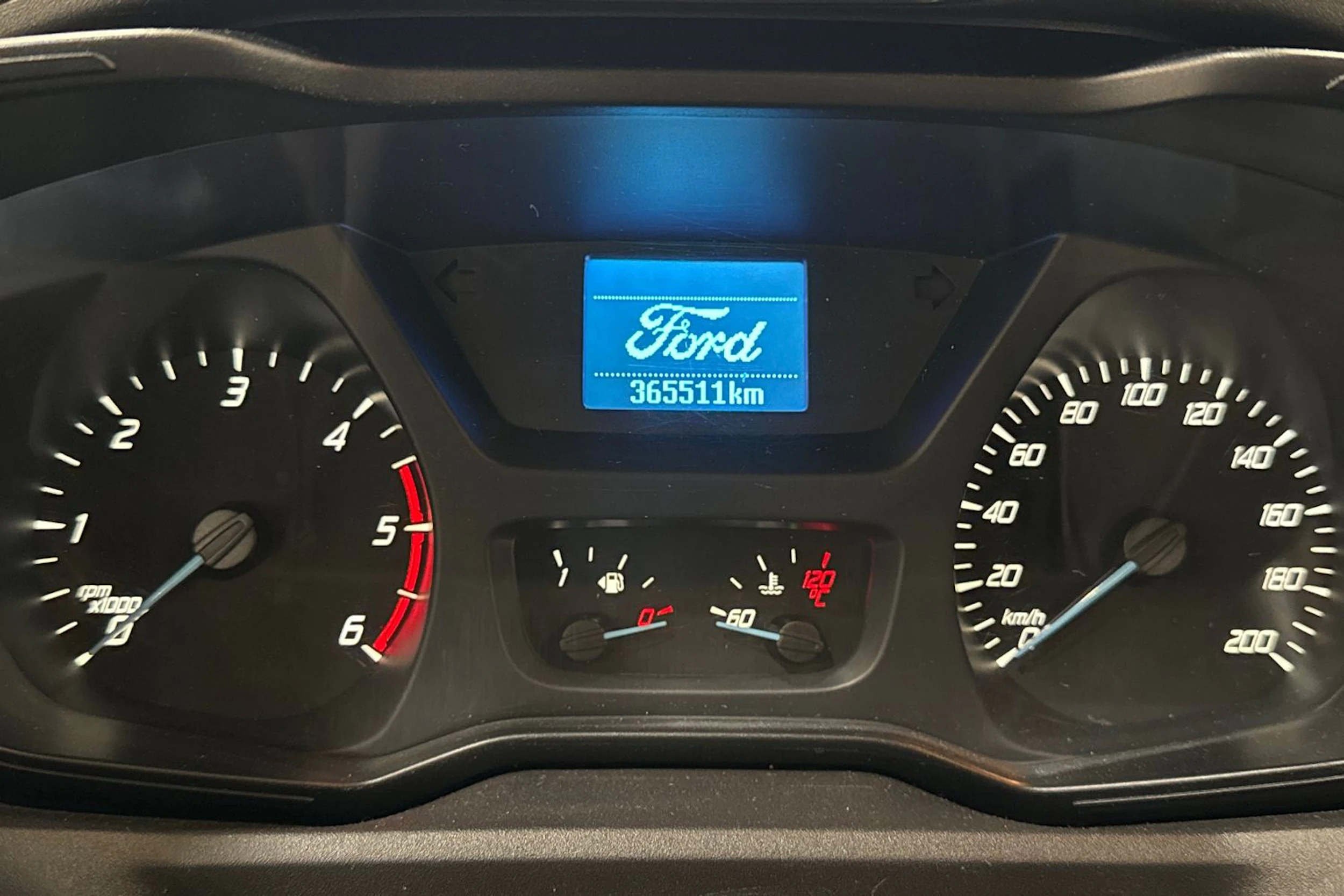 valkoinen Ford Transit Custom 2015 kuva 23.