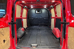 Punainen Ford Transit Custom 2015 kuva 13.