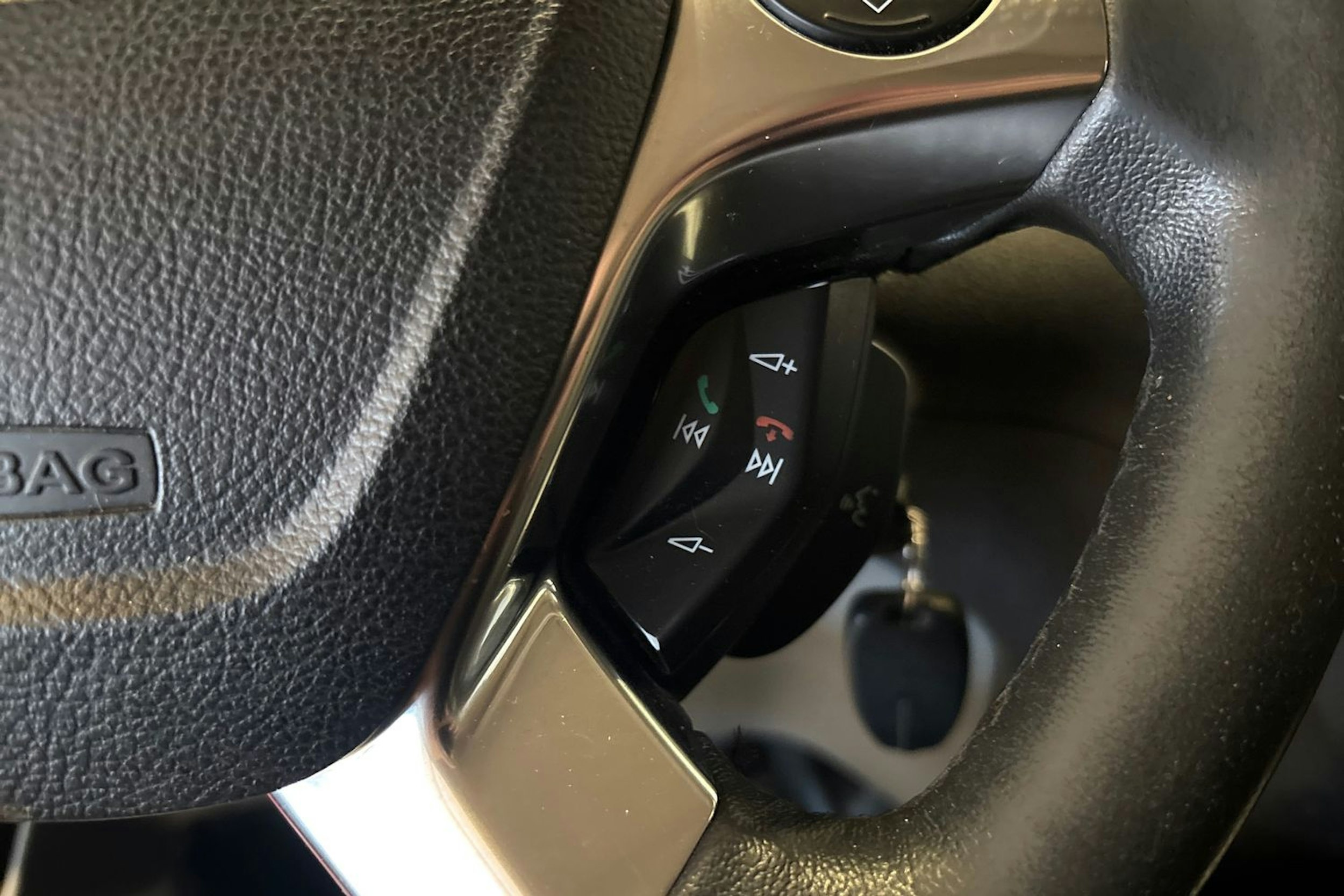 Punainen Ford Transit Custom 2015 kuva 18.