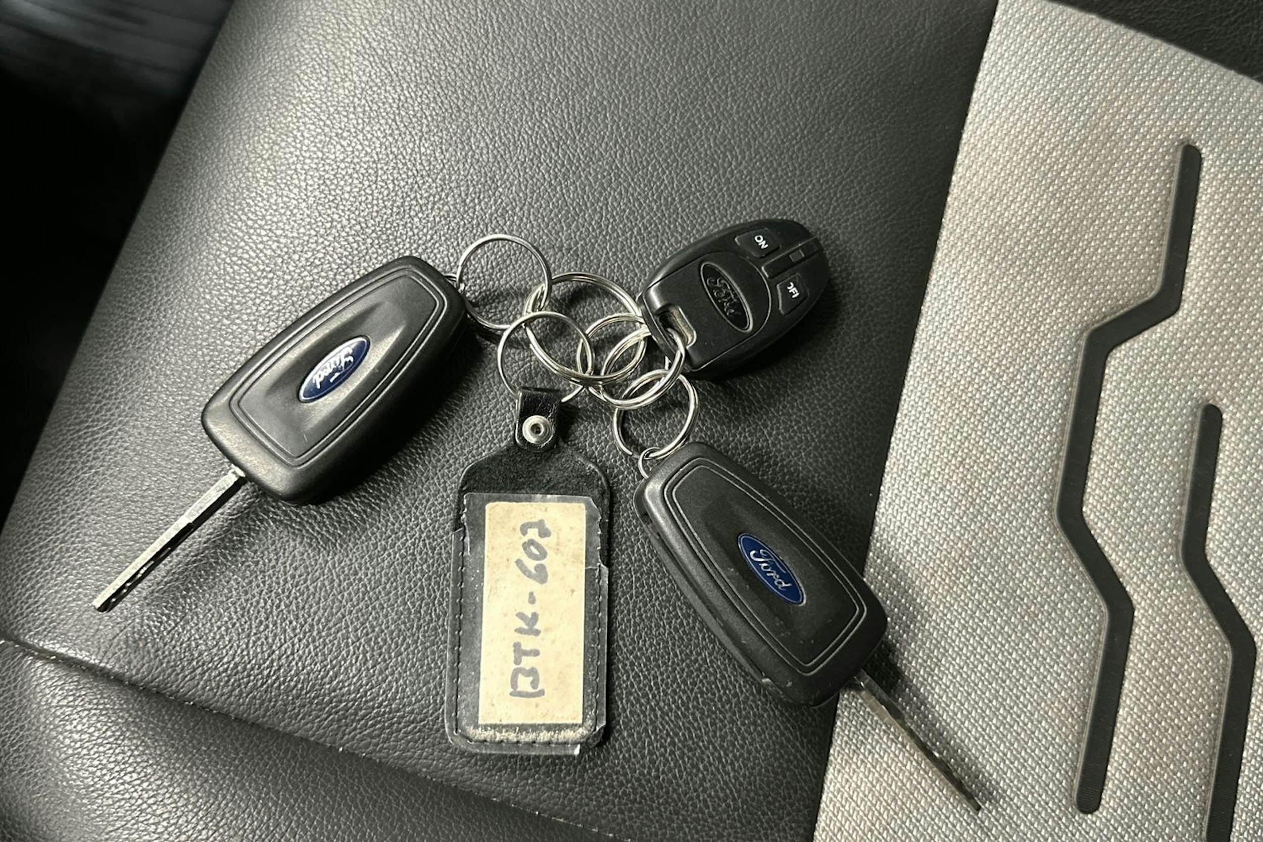 valkoinen Ford Transit Custom 2016 kuva 24.