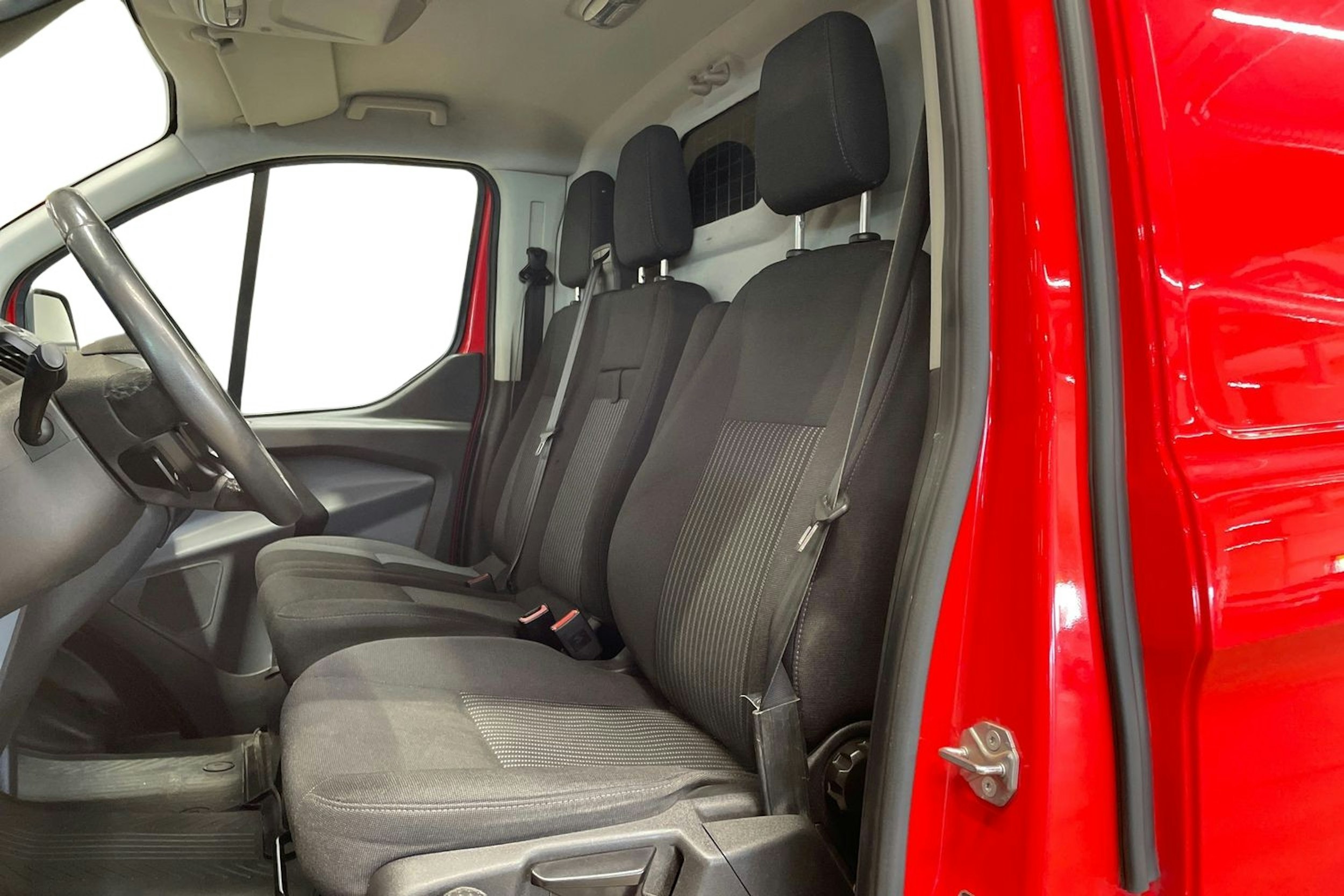 punainen Ford Transit Custom 2016 kuva 8.