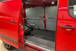 punainen Ford Transit Custom 2016 kuva 13.