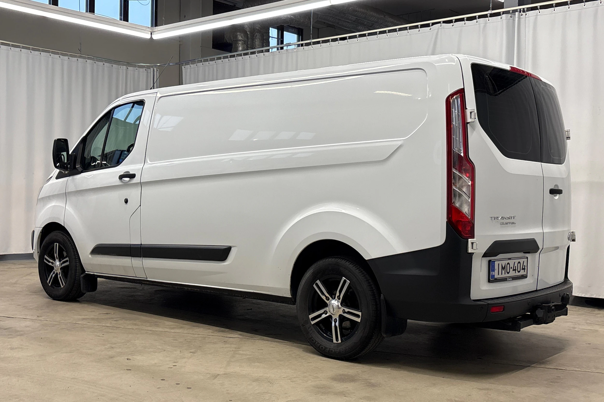 valkoinen Ford Transit Custom 2016 kuva 7.