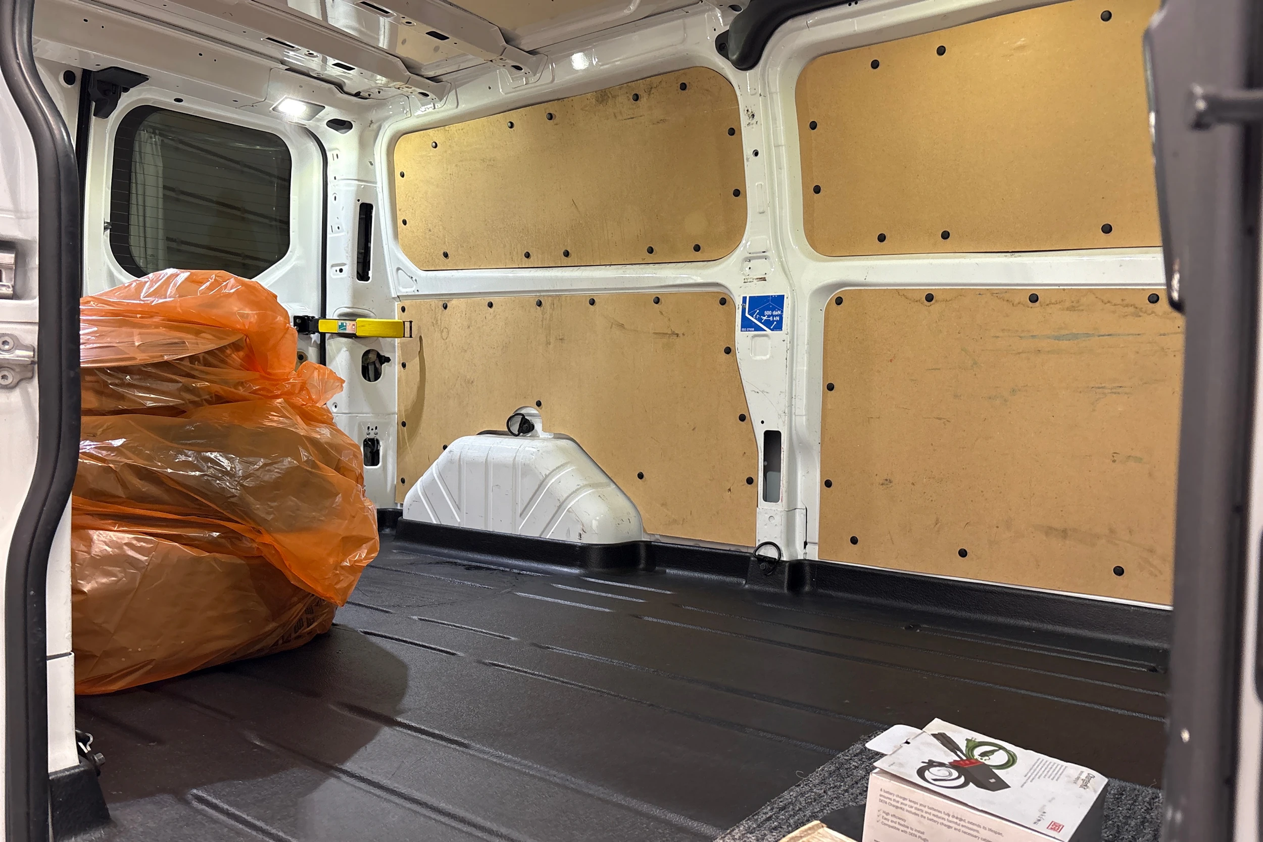 valkoinen Ford Transit Custom 2016 kuva 22.