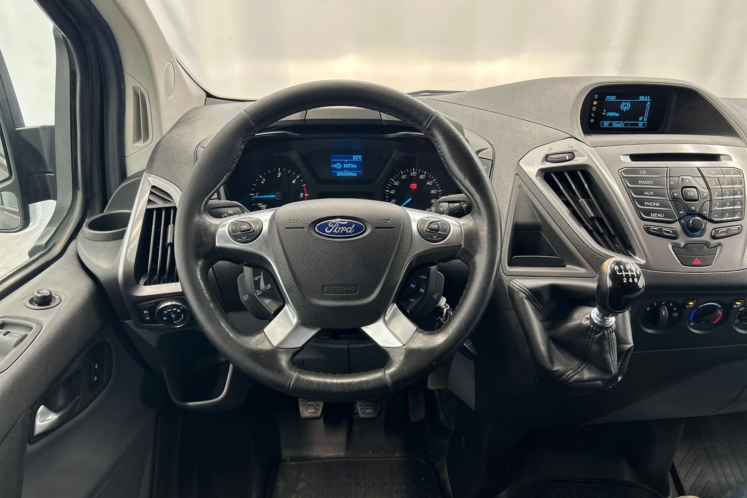 harmaa Ford Transit Custom 2016 kuva 11.