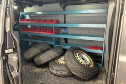harmaa Ford Transit Custom 2016 kuva 21.