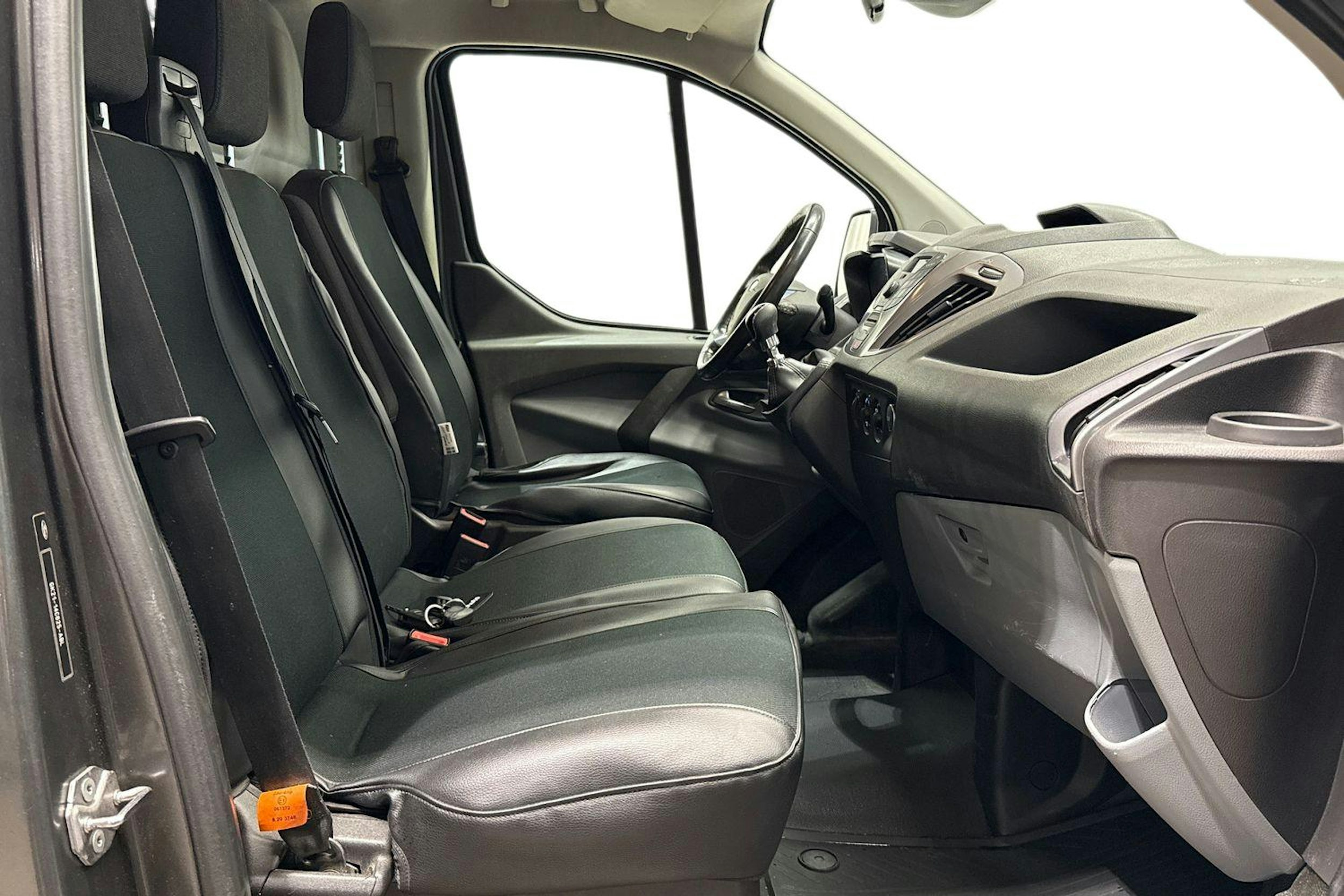 harmaa Ford Transit Custom 2016 kuva 10.