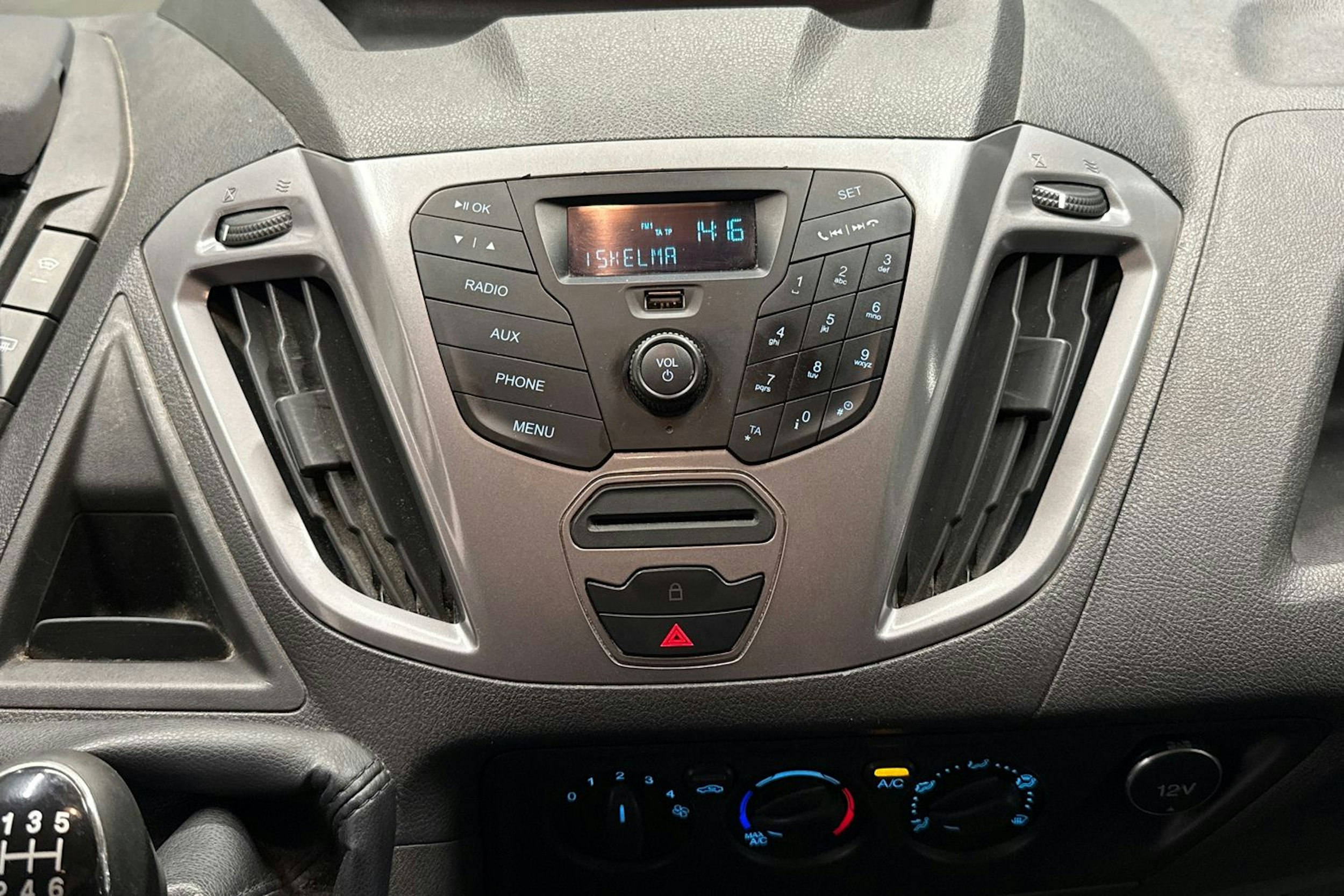 harmaa Ford Transit Custom 2016 kuva 19.