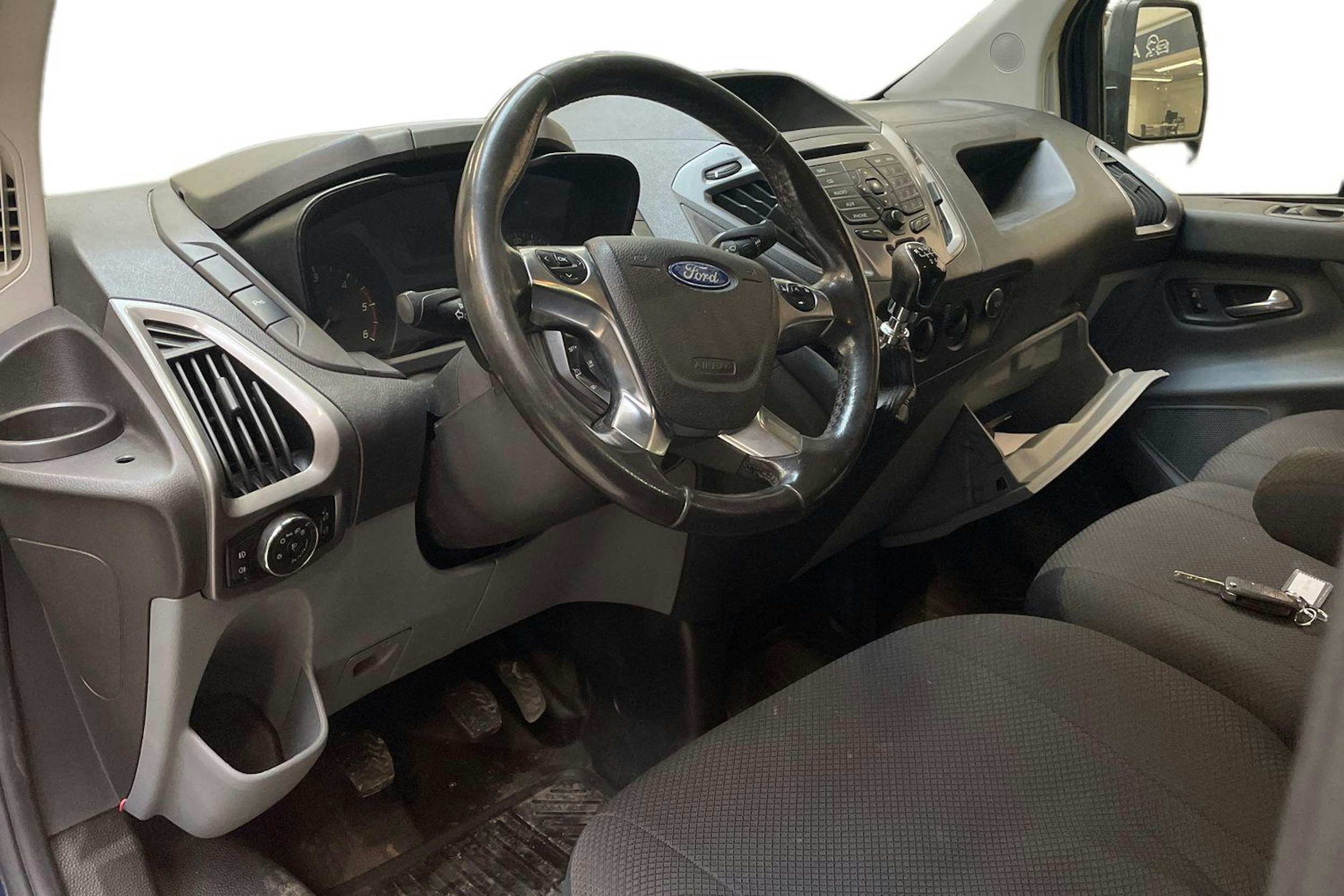 sininen Ford Transit Custom 2016 kuva 3.