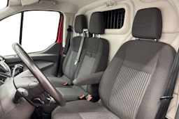 Punainen Ford Transit Custom 2016 kuva 10.