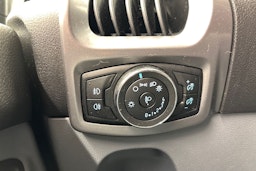 Punainen Ford Transit Custom 2016 kuva 22.