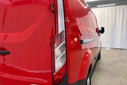 Punainen Ford Transit Custom 2016 kuva 27.
