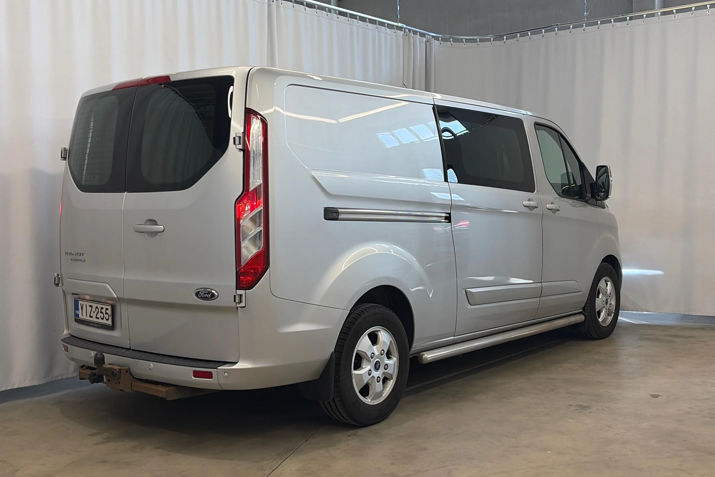 harmaa Ford Transit Custom 2016 kuva 3.