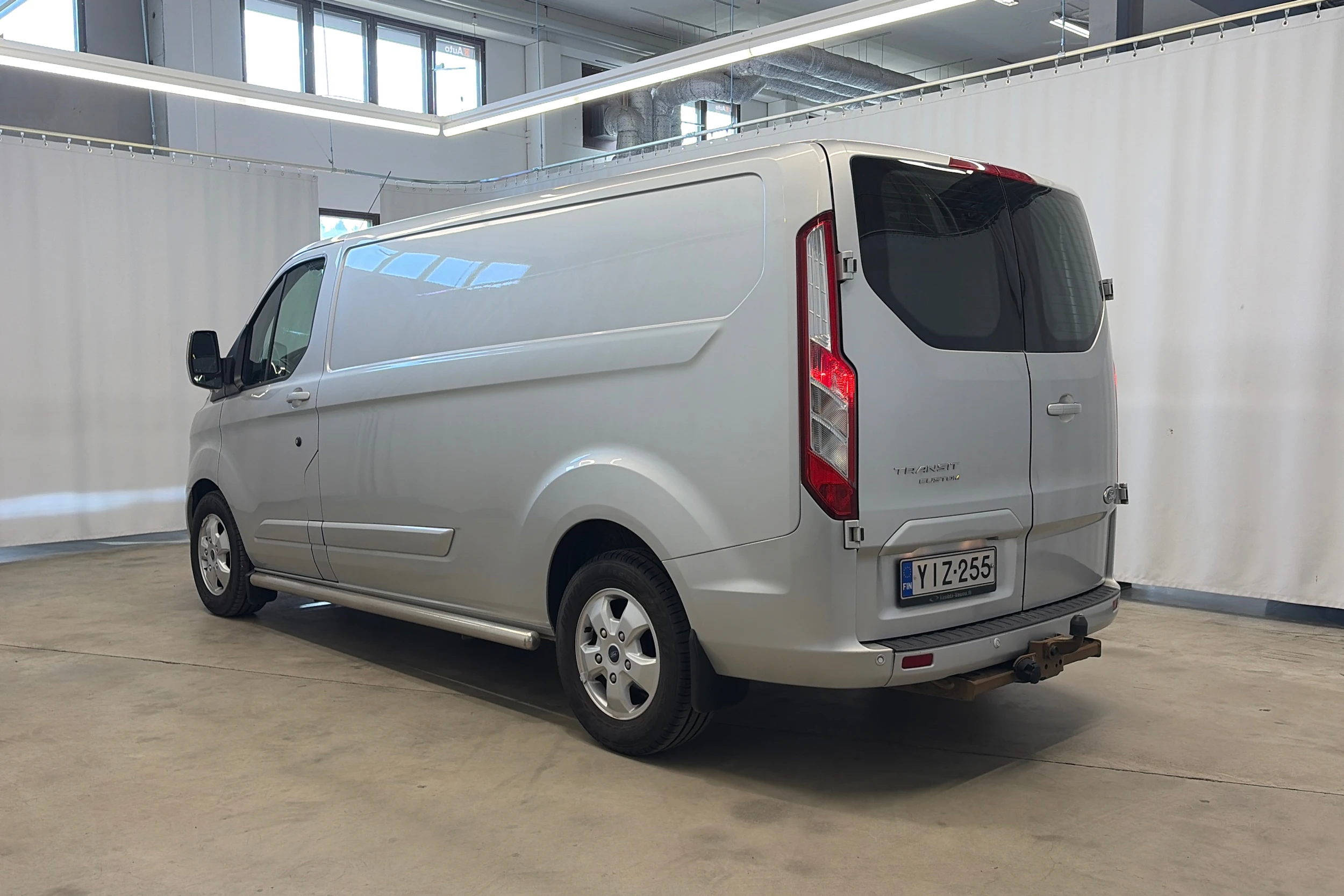 harmaa Ford Transit Custom 2016 kuva 4.