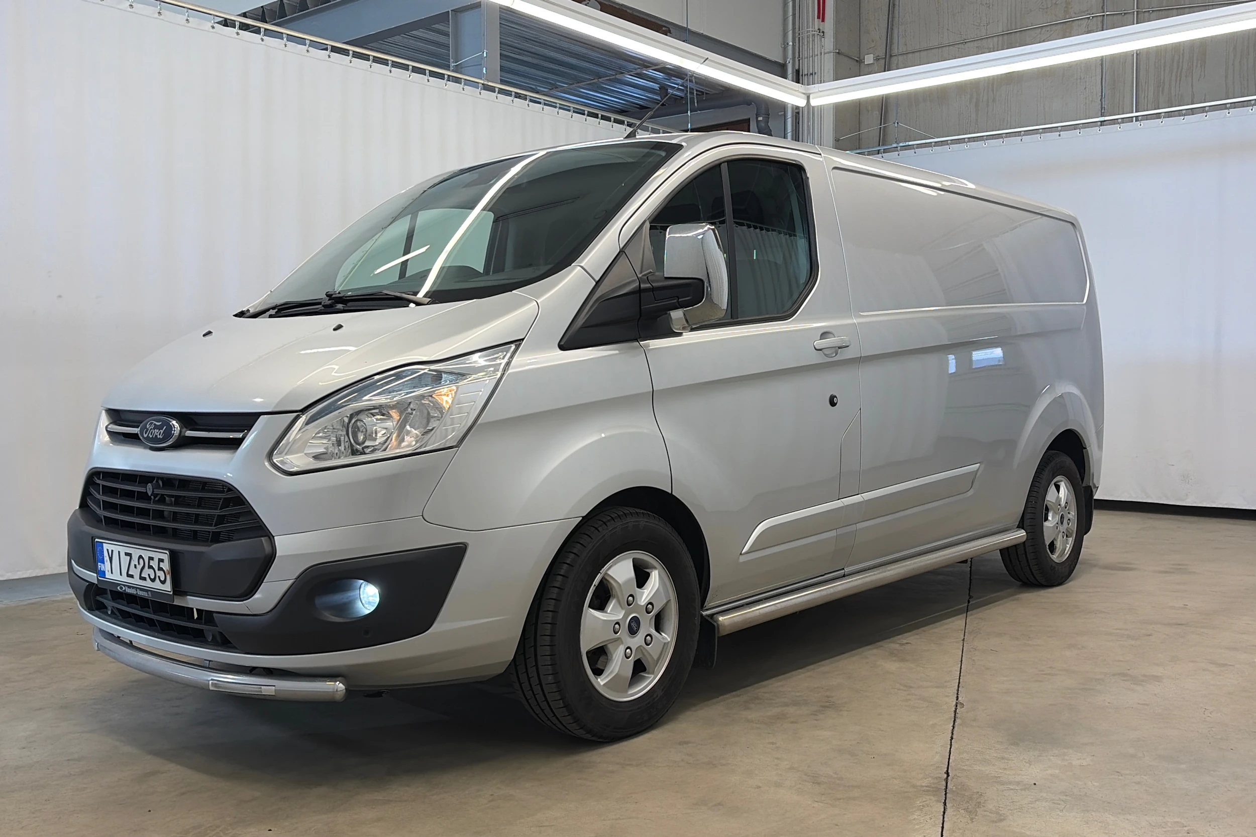 harmaa Ford Transit Custom 2016 kuva 5.