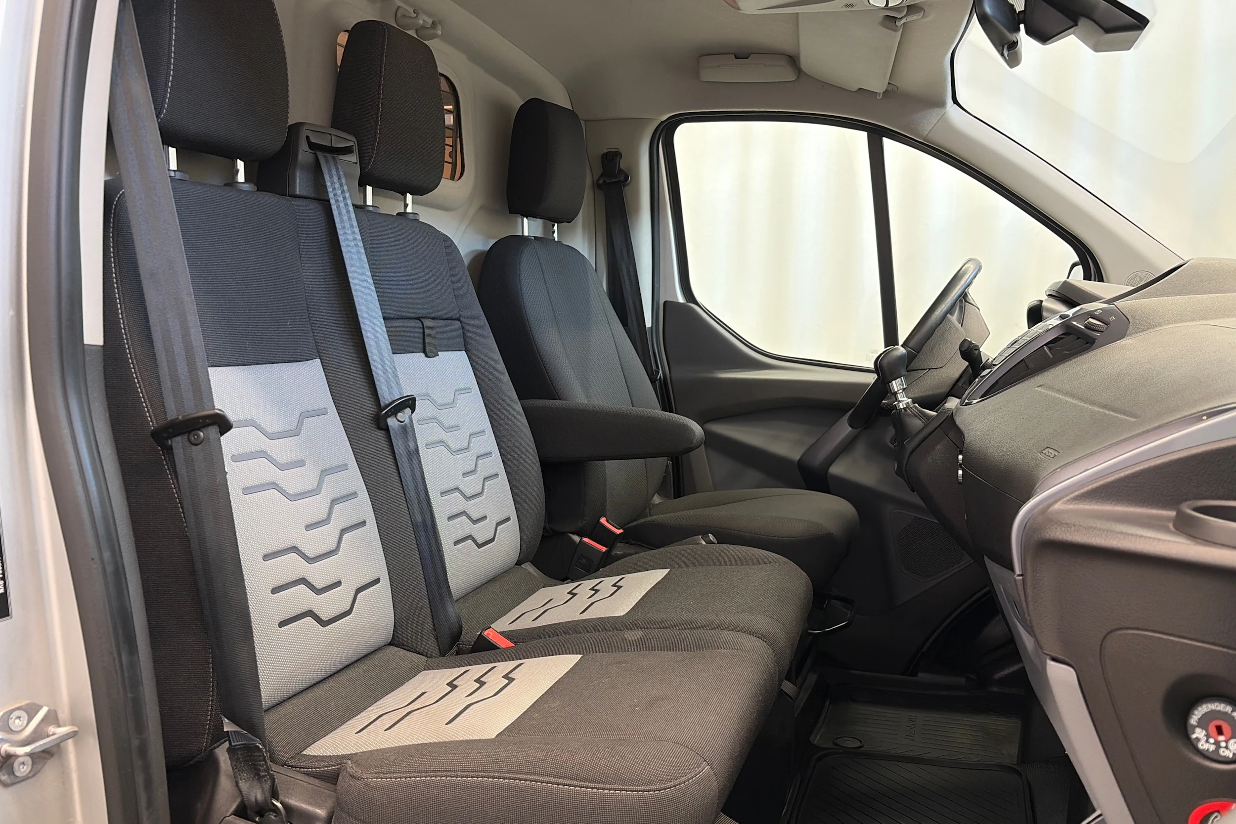 harmaa Ford Transit Custom 2016 kuva 10.