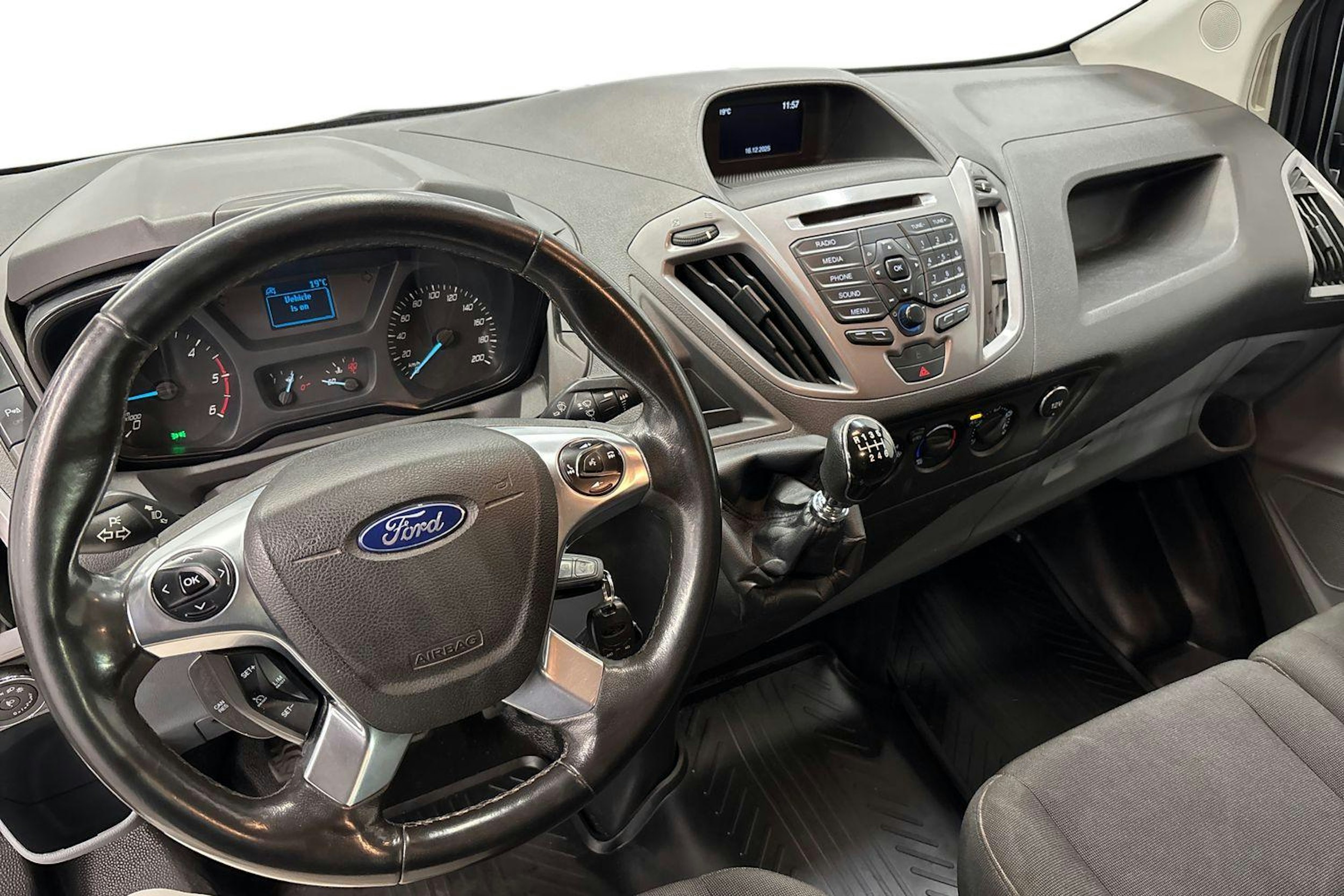 harmaa Ford Transit Custom 2017 kuva 9.