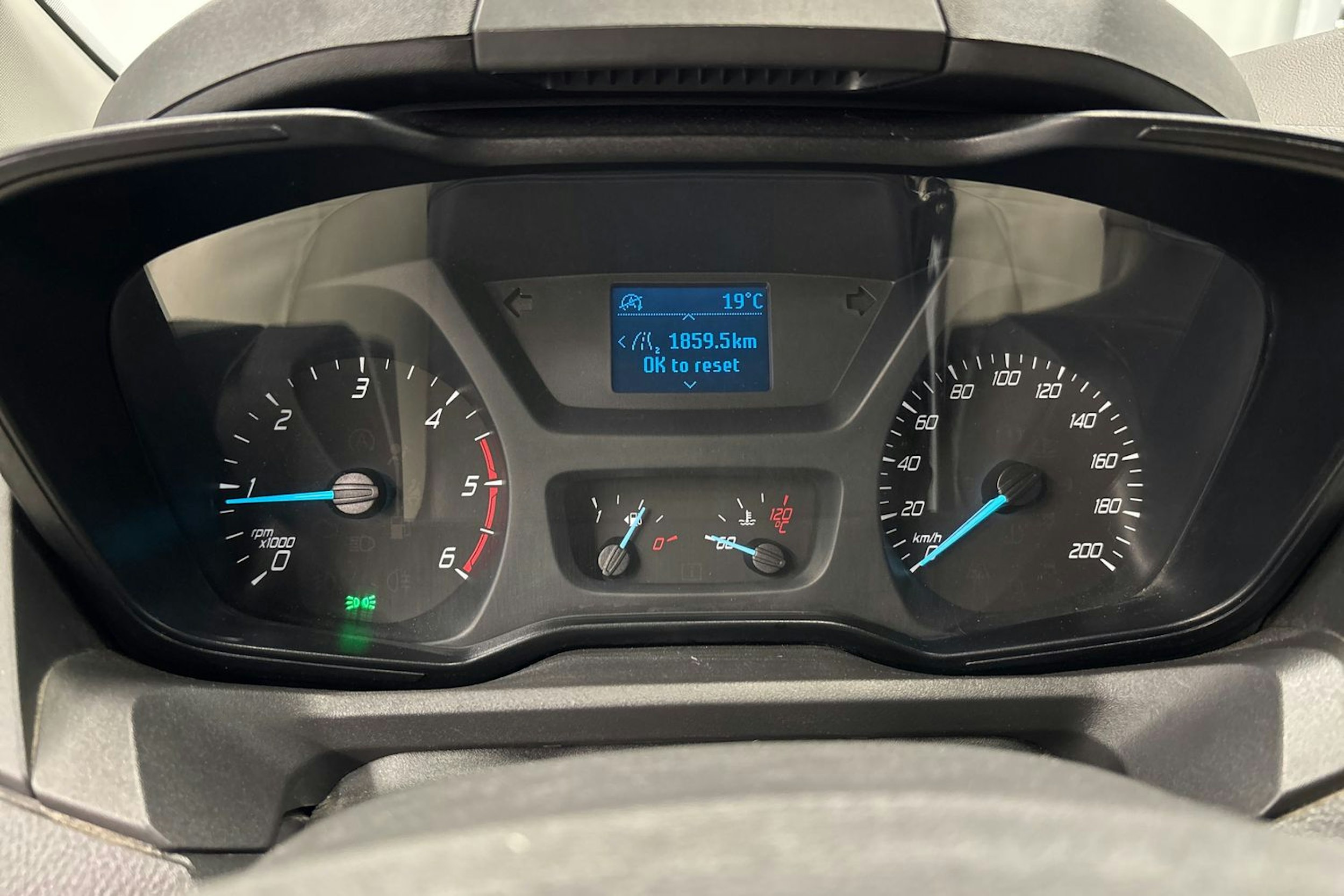 harmaa Ford Transit Custom 2017 kuva 22.