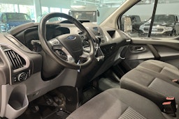 Valkoinen Ford Transit Custom 2017 kuva 6.