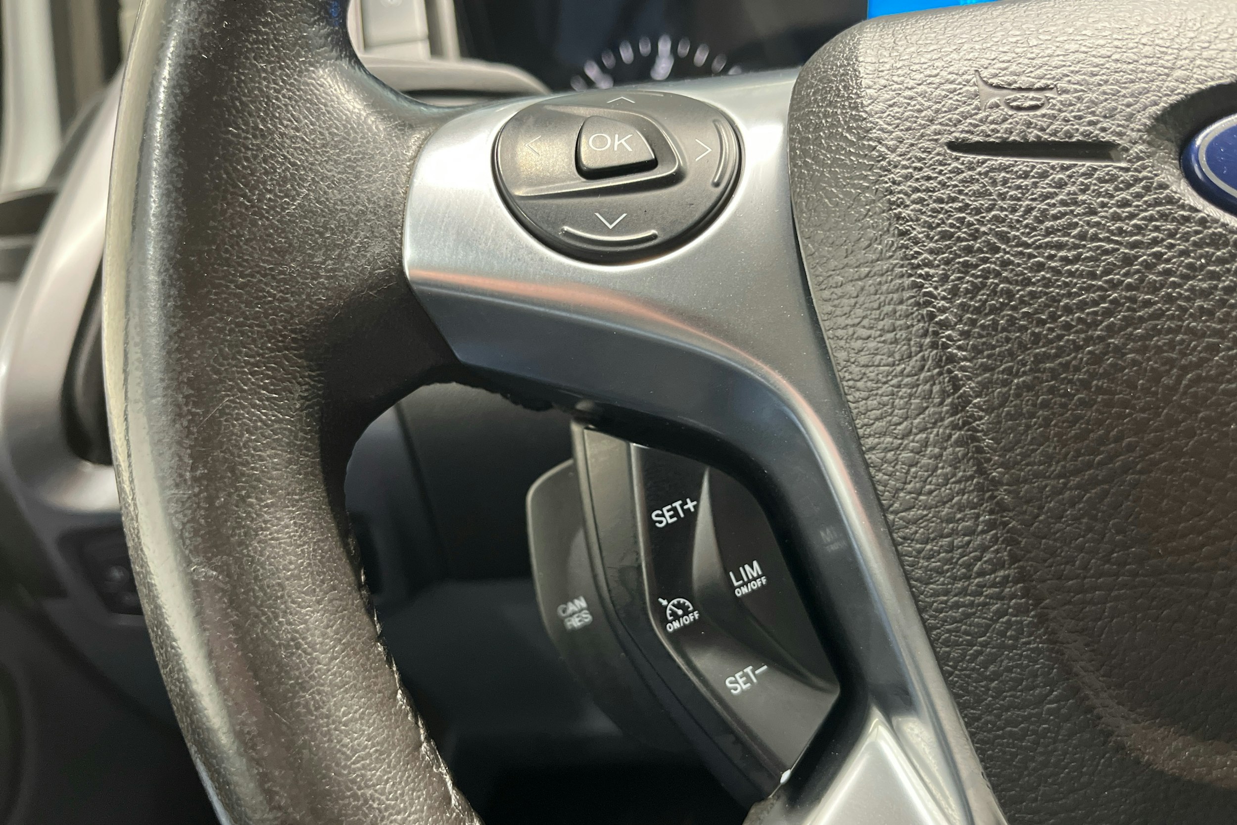 Valkoinen Ford Transit Custom 2017 kuva 11.