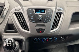valkoinen Ford Transit Custom 2017 kuva 9.