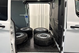 valkoinen Ford Transit Custom 2017 kuva 13.