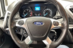 valkoinen Ford Transit Custom 2017 kuva 16.