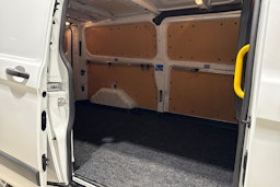 valkoinen Ford Transit Custom 2017 kuva 16.