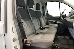 valkoinen Ford Transit Custom 2017 kuva 10.