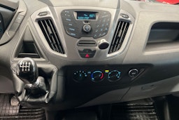 valkoinen Ford Transit Custom 2017 kuva 17.