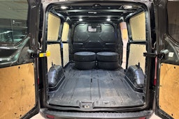 Harmaa Ford Transit Custom 2017 kuva 16.