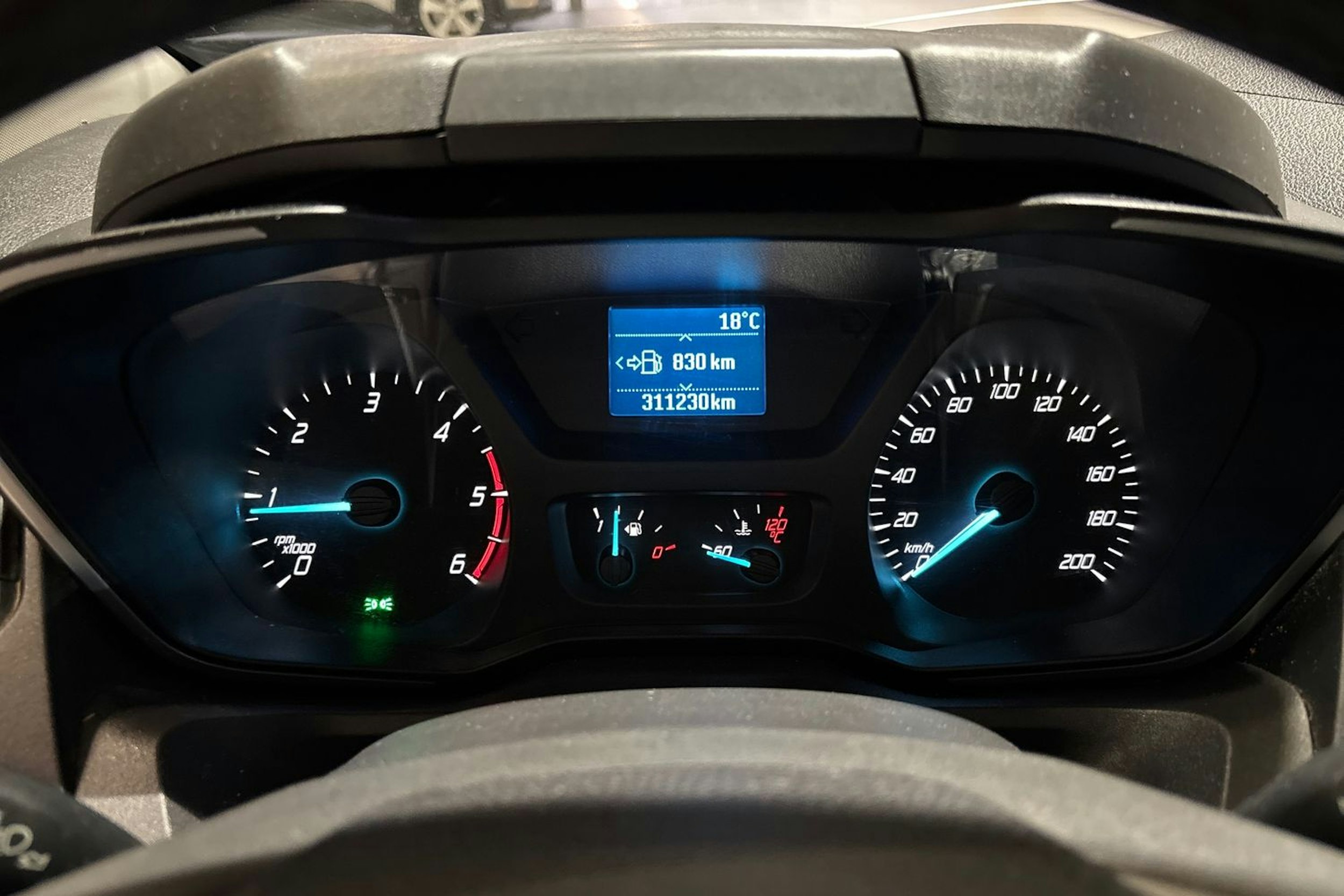 Harmaa Ford Transit Custom 2017 kuva 19.