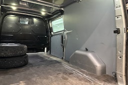 Harmaa Ford Transit Custom 2017 kuva 33.