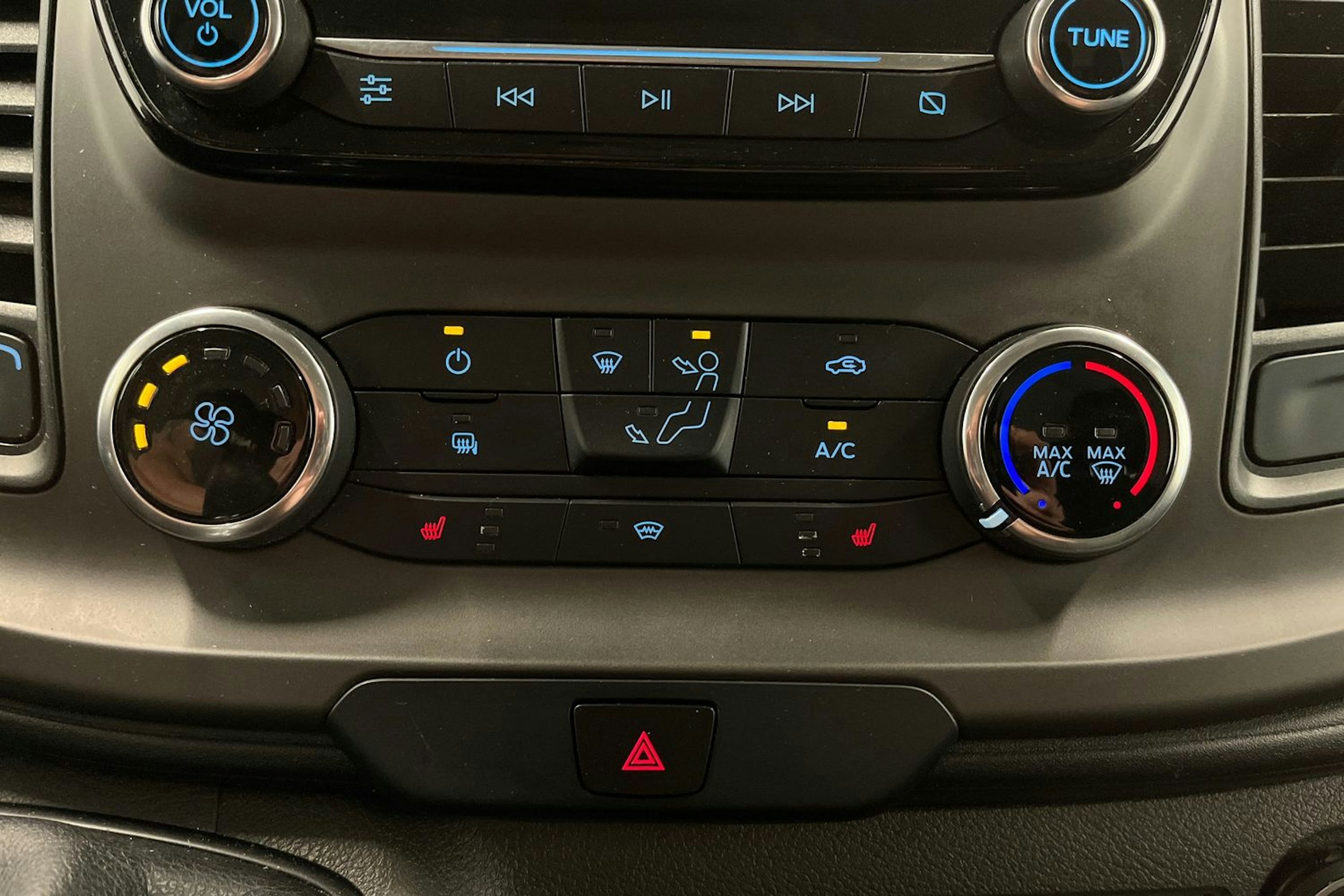 Sininen Ford Transit Custom 2018 kuva 25.