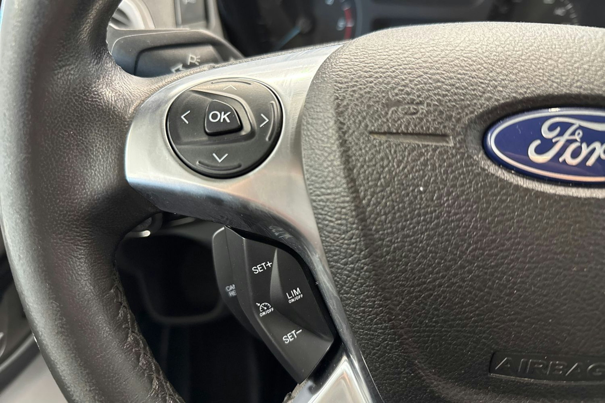 valkoinen Ford Transit Custom 2018 kuva 11.