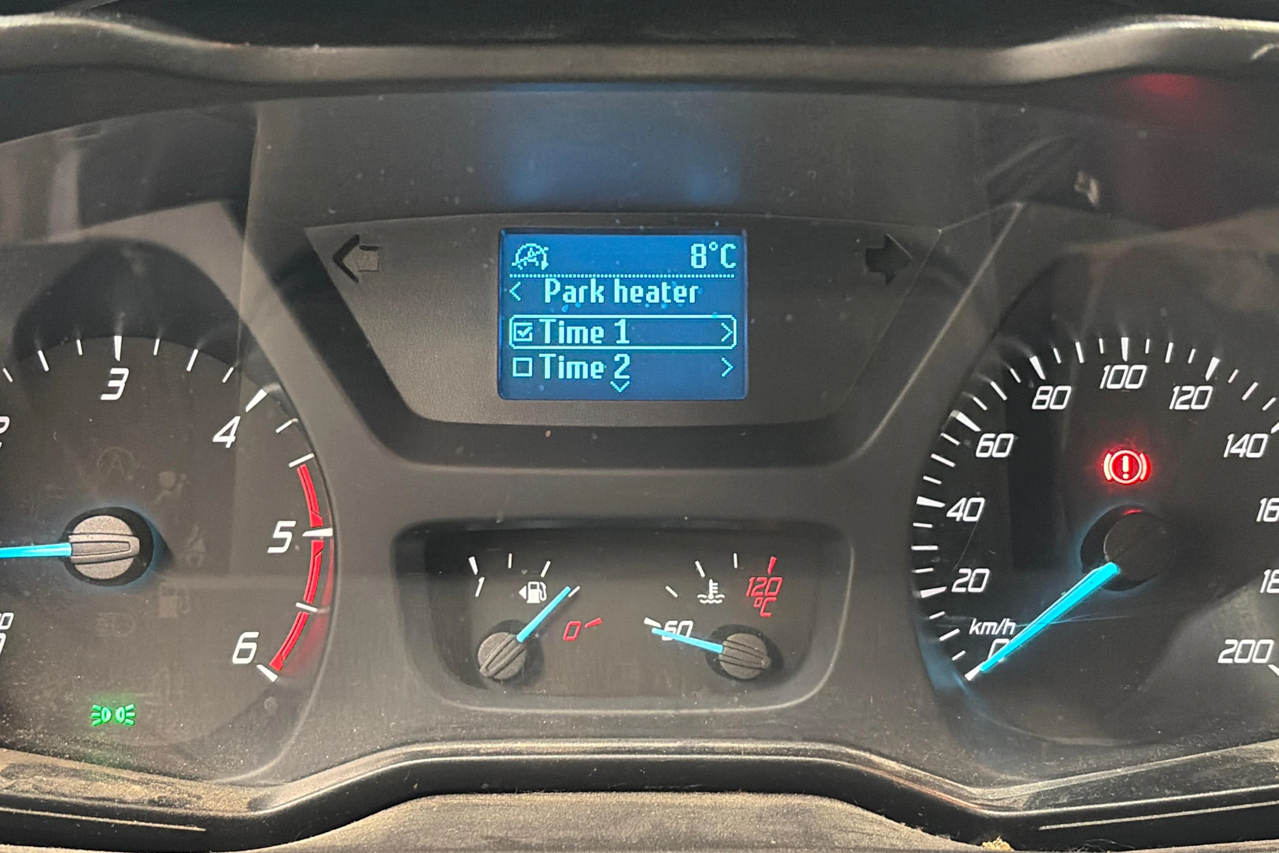 harmaa Ford Transit Custom 2018 kuva 9.