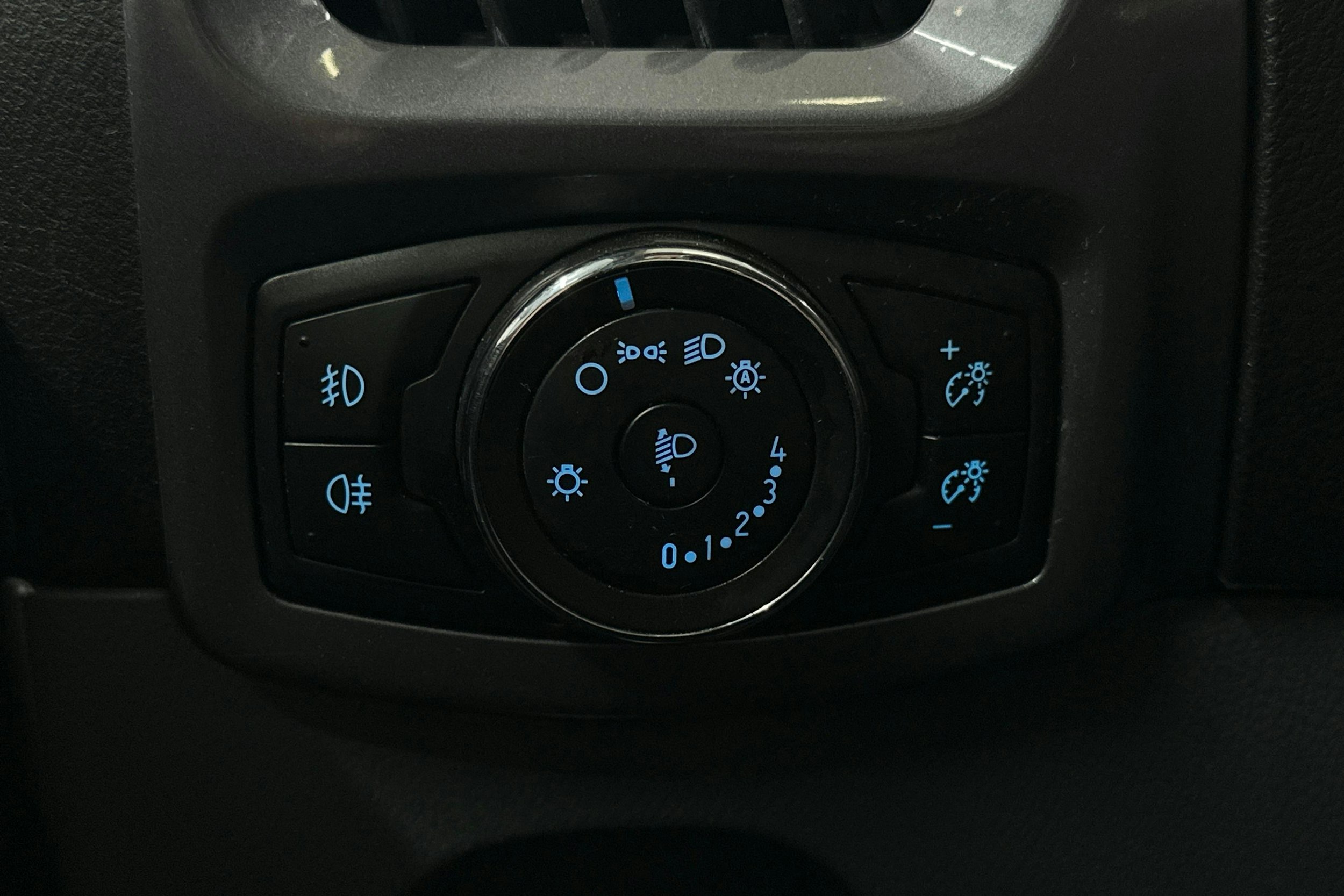 musta Ford Transit Custom 2018 kuva 9.