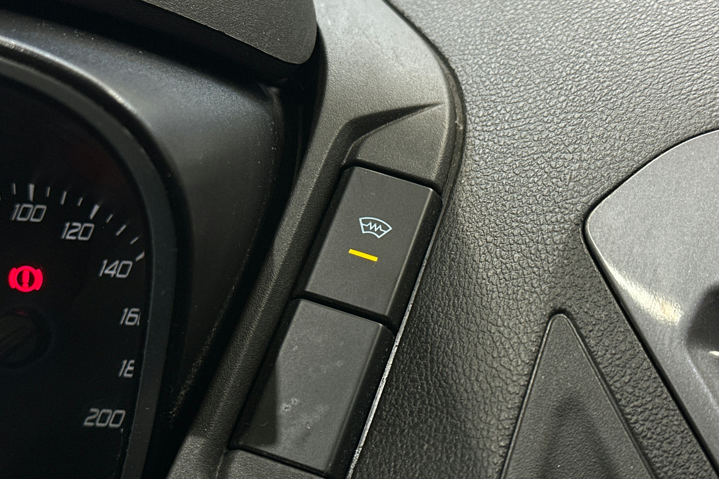 musta Ford Transit Custom 2018 kuva 13.