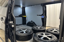 musta Ford Transit Custom 2018 kuva 21.