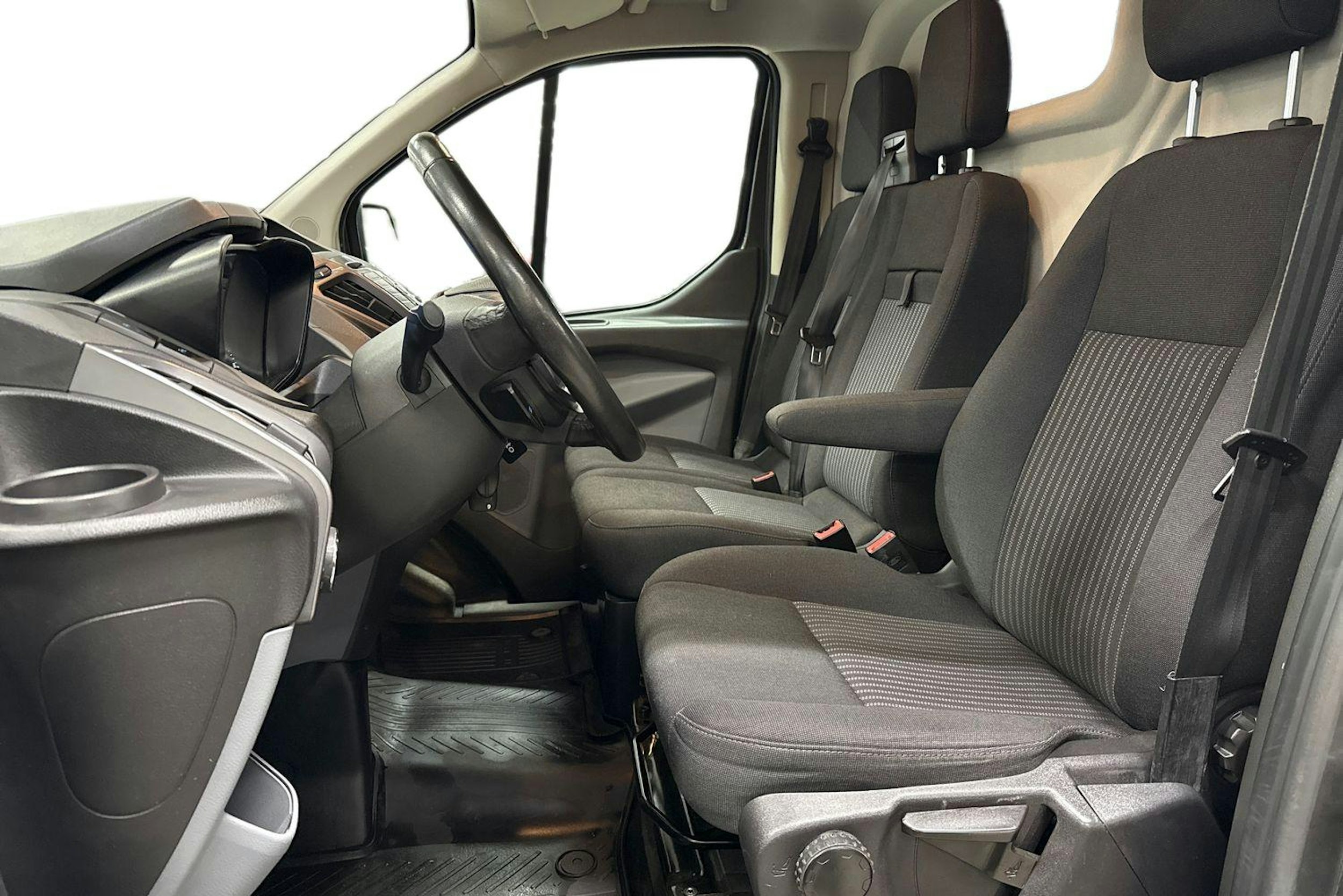 harmaa Ford Transit Custom 2018 kuva 6.