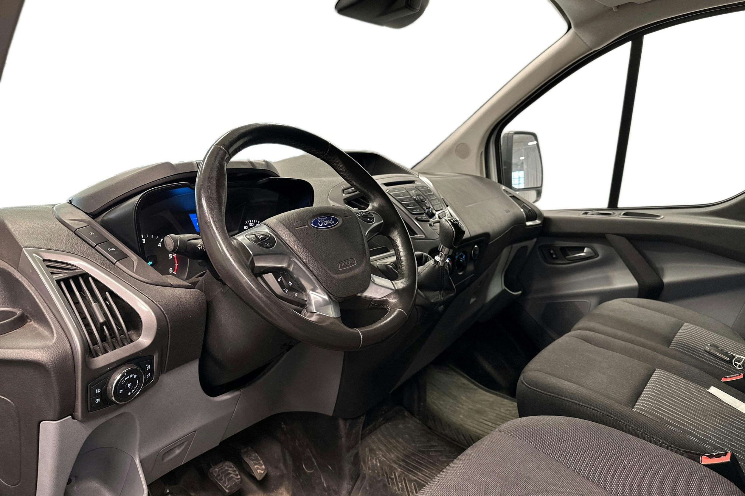 valkoinen Ford Transit Custom 2018 kuva 3.